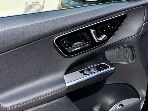 Certified 2025 Mercedes-Benz GLC 300 image 12