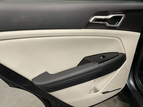 Certified 2023 Kia Sportage EX image 23