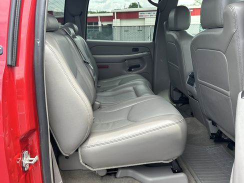 Used 2005 GMC Sierra 1500 SLT w/ Light Duty Power Package AWD/4WD image 13