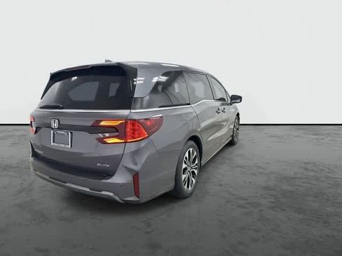 New 2026 Honda Odyssey Elite image 3