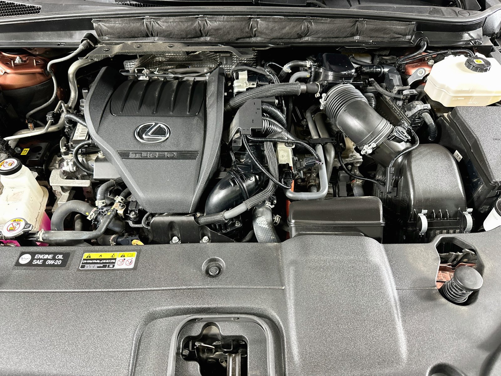 Used 2023 Lexus RX 500h F Sport w/ Cold Area Package AWD/4WD image 31
