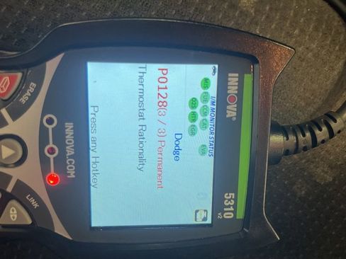 Used 2018 Dodge Grand Caravan SE image 5