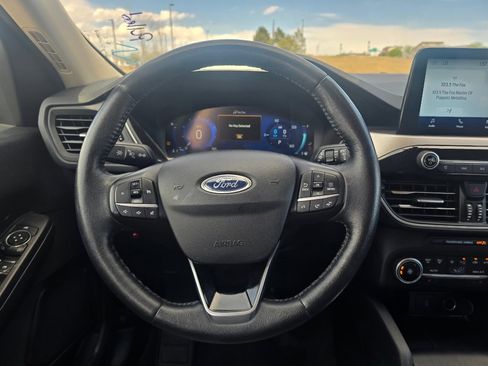 Used 2020 Ford Escape SE Sport image 27
