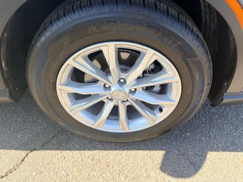 Used 2025 Honda CR-V EX-L image 12