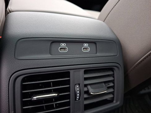 Certified 2025 Audi Q5 Premium AWD/4WD image 11