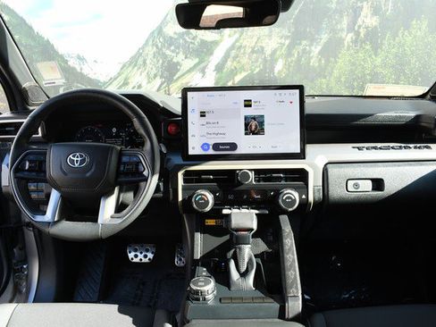 Used 2024 Toyota Tacoma TRD Sport image 18