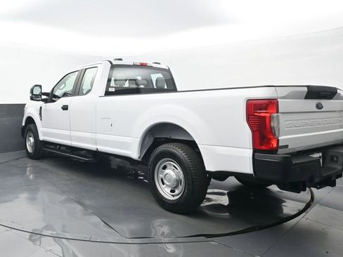 Used 2022 Ford F250 XL w/ Power Equipment Group image 3