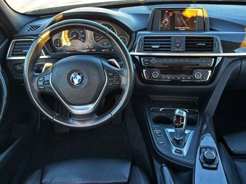 Used 2017 BMW 330e image 10