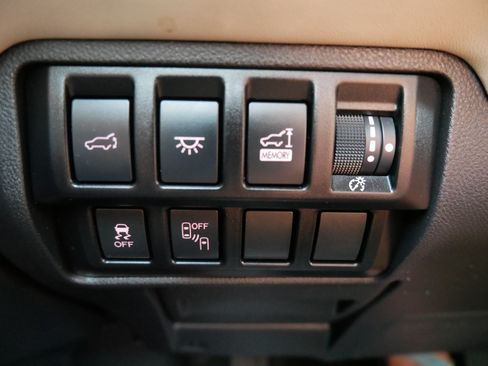 Used 2022 Subaru Ascent Touring AWD/4WD image 26