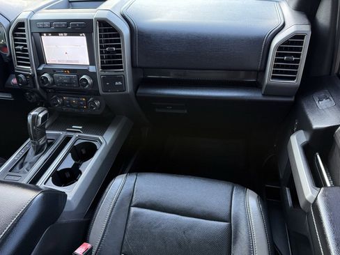 Used 2018 Ford F150 Raptor w/ Equipment Group 802A Luxury image 11