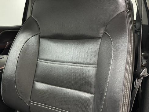 Used 2018 GMC Sierra 2500 Denali w/ Duramax Plus Package AWD/4WD image 81
