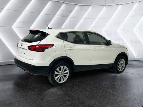 Used 2019 Nissan Rogue Sport S w/ Appearance Package image 4