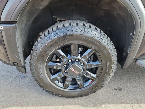 Used 2024 GMC Sierra 2500 AT4 w/ Technology Package image 26