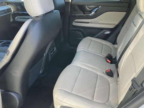 New 2025 Lincoln Corsair Reserve image 17