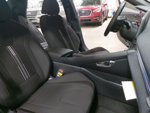 New 2026 Hyundai Elantra Sport FWD image 10