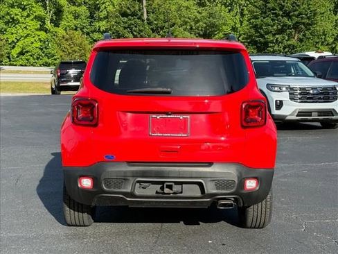 Used 2019 Jeep Renegade Limited w/ Quick Order Package 22P AWD/4WD image 5