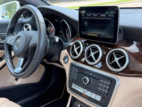 Certified 2018 Mercedes-Benz CLA 250 4MATIC image 18