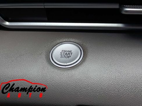 Used 2021 Hyundai Elantra SEL FWD image 28