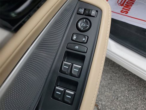 Certified 2025 Acura MDX w/ Technology Package image 22