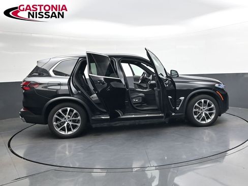 Used 2025 BMW X5 xDrive40i image 39