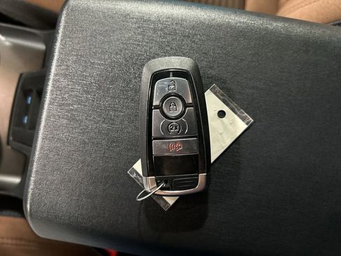 Used 2023 Ford Bronco Outer Banks image 23