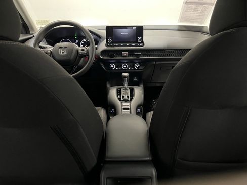 Used 2023 Honda HR-V LX image 17