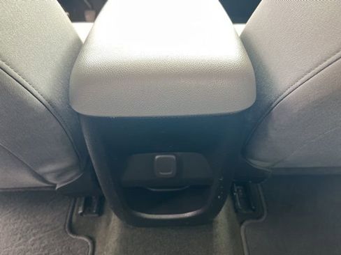 Used 2017 GMC Canyon W/T w/ Convenience Package image 14