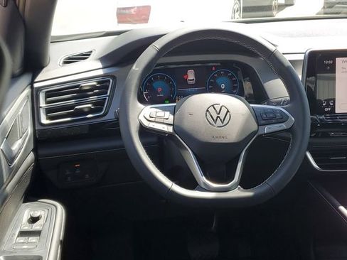 New 2026 Volkswagen Atlas Cross Sport SE AWD/4WD image 12