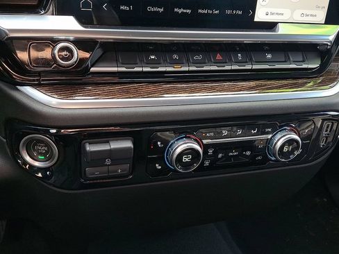 Used 2022 GMC Sierra 1500 Elevation w/ Max Trailering Package AWD/4WD image 17