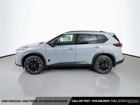 New 2026 Nissan Rogue SV image 8