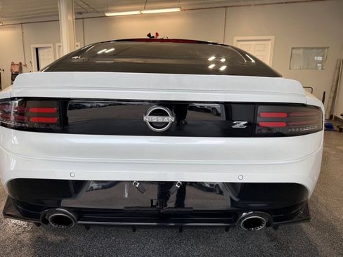 Used 2023 Nissan Z w/ Floor Mat Package (L93) RWD image 8