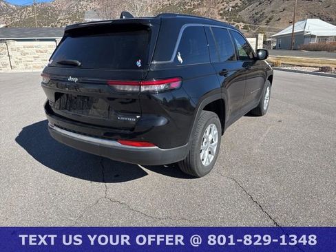 Used 2023 Jeep Grand Cherokee Limited image 12