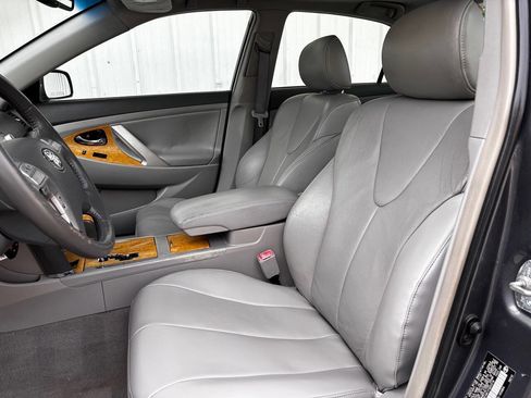 Used 2007 Toyota Camry XLE image 33