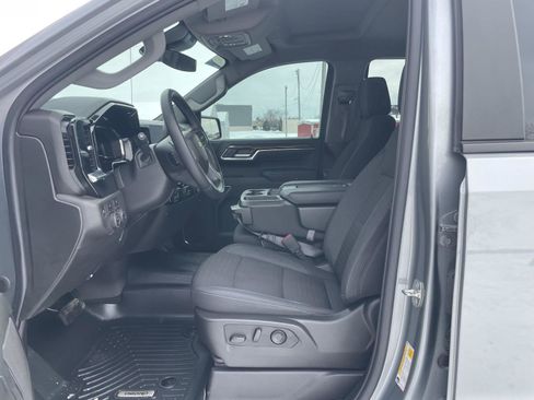 Used 2024 Chevrolet Silverado 1500 LT image 10