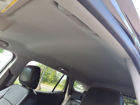 Certified 2020 GMC Terrain SLT w/ Preferred Package AWD/4WD image 15