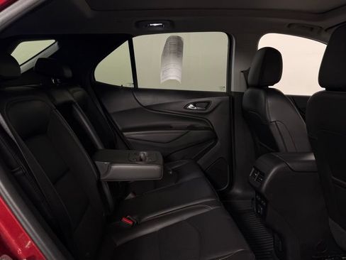 Used 2019 Chevrolet Equinox Premier AWD/4WD image 32