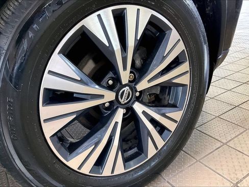 Used 2021 Nissan Rogue SV FWD image 34