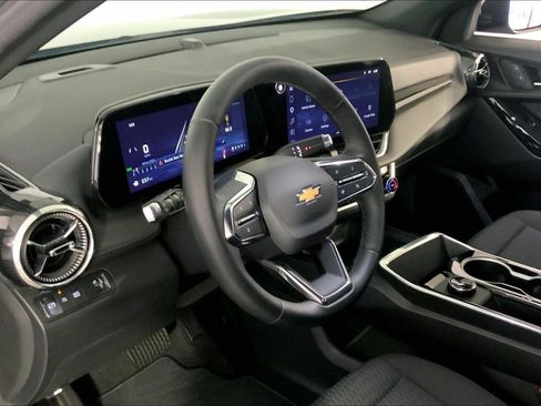 Used 2026 Chevrolet Equinox LT FWD image 14