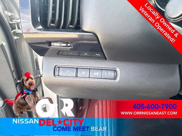 Used 2025 Nissan Pathfinder SV AWD/4WD image 24