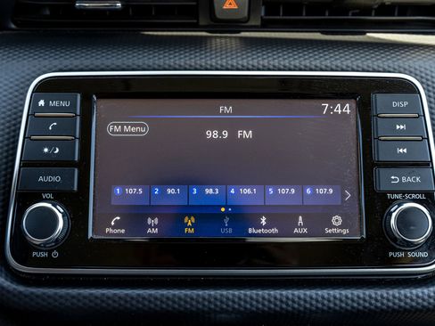 Used 2023 Nissan Kicks S FWD image 18