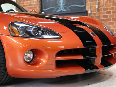 Used 2006 Dodge Viper SRT-10 RWD image 9