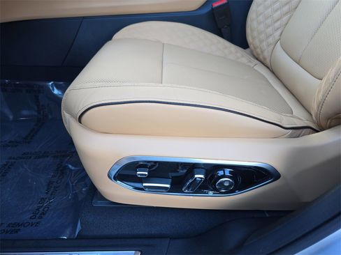 New 2025 Jeep Grand Cherokee Summit image 30