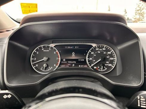 Used 2023 Nissan Rogue SV image 21