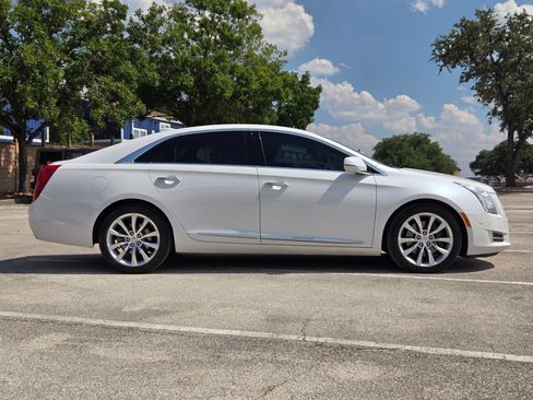 Used 2016 Cadillac XTS Luxury w/ Driver Awareness Package FWD image 2