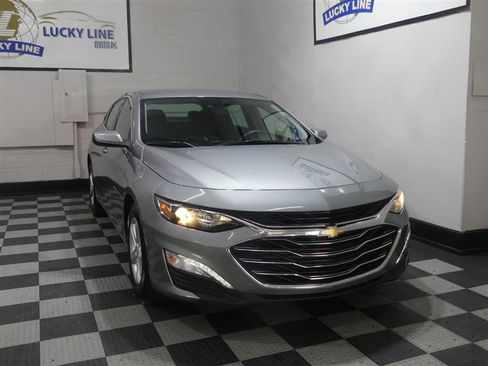 Used 2024 Chevrolet Malibu LT FWD image 5