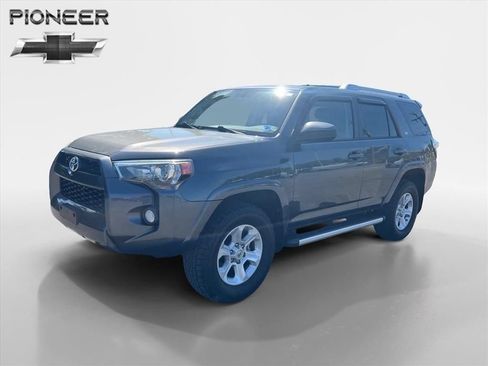 Used 2017 Toyota 4Runner SR5 AWD/4WD image 1