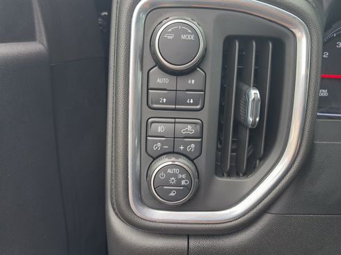 Used 2022 Chevrolet Silverado 1500 LT Trail Boss w/ Safety Package AWD/4WD image 27