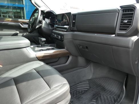 Certified 2024 Chevrolet Silverado 1500 LT Trail Boss w/ Convenience Package II AWD/4WD image 13