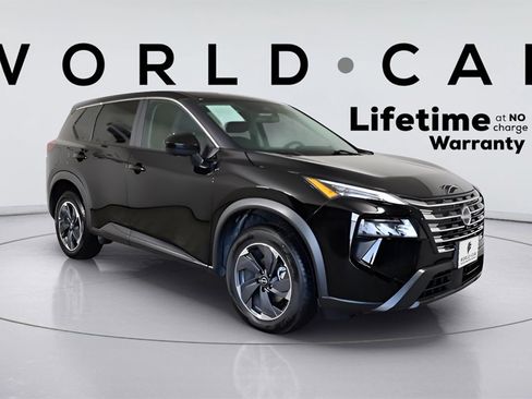 Used 2024 Nissan Rogue SV image 1