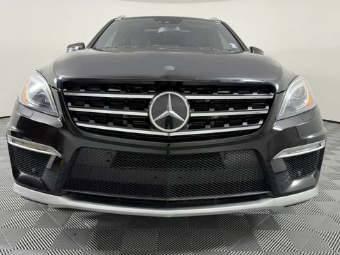 Used 2013 Mercedes-Benz ML 63 AMG 4MATIC image 3